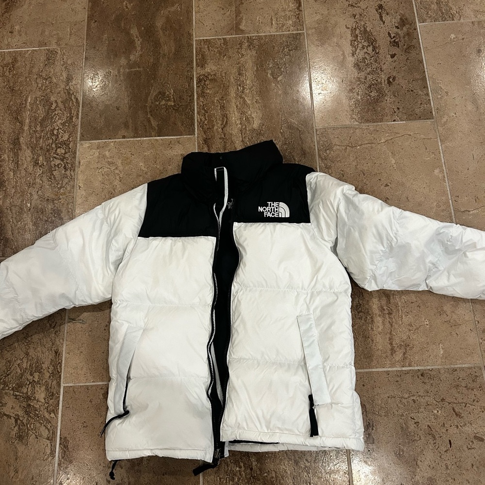 North face puffer - Men’s XS, women’s M